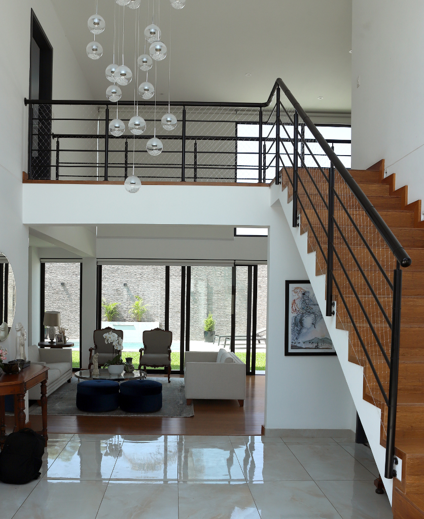 Finoglass servicio de diseño y fabricación de ventanas modernas, ventanas herméticas, ventanas anti-ruido, mamparas de vidrio, puertas de vidrio, aluminio y pvc Casa Eva | Finoglass Ventanas modernas herméticas anti-ruido